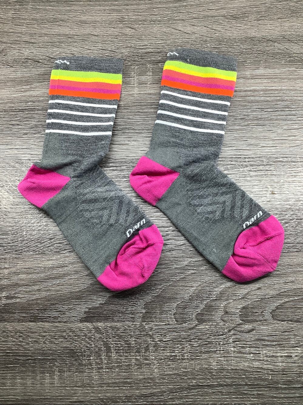 Darn Tough Women's Small Gray Stride Micro Crew Ultra-Lightweight Socks B17-5